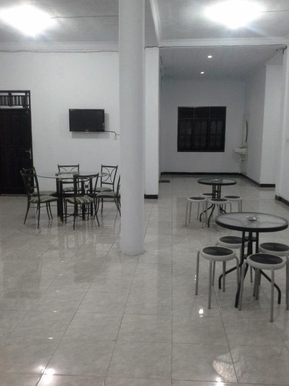 Gorontalo 维斯马88号旅馆酒店 外观 照片